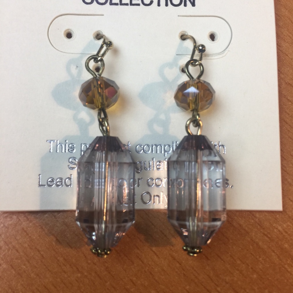 NWT Gray Dangle Earrings - Picture 2 of 3
